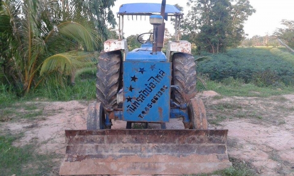 ขายรถไถ FORD 6600 TA ใบดัน+ผาน7 เล่มทะเบียนพร้อมโอน