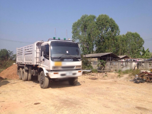 ขายรถบรรทุกสิบล้อดัมพ์ ISUZU EURO 1 เครื่อง 270 ปี 44 มีระบบลากพ่วง กระบะดัมพ์สามมิตร มี 2 คัน