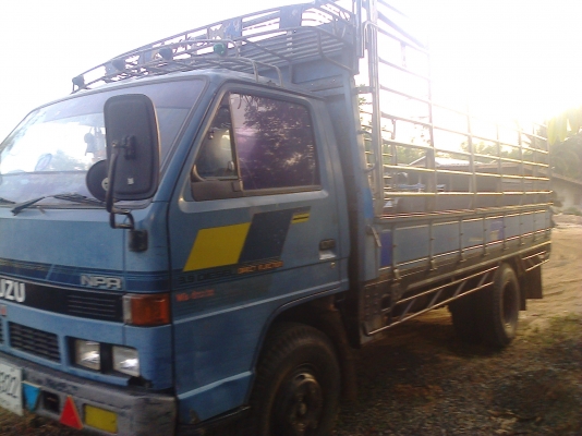 หกล้อ อีซูซุ NRR115แรง รถห้างสภาพเดิมๆๆ รดราคาสุด 440000บด่วนๆเลยเจ้าของร้อนเงิน..ครับ