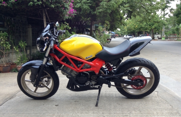 ด่วนๆ Honda vtr250 แต่ง Ducati ทะเบียน