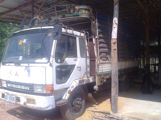 หกล้อใหญ่ มิตซู-FK4161-ไอ้หลง ยาว5.50เมตร รถสภาพเดิมๆใช้งานดี  ราคาเบาๆครับ