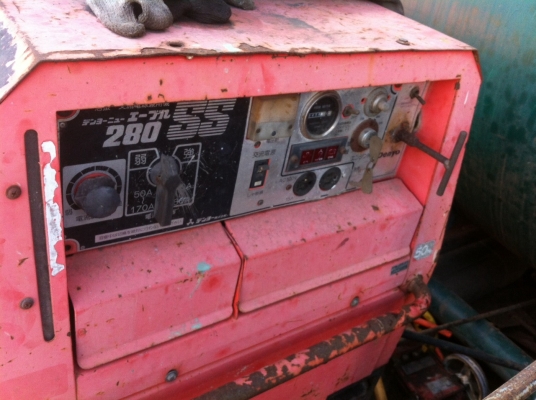 ขายเครื่องเชื่อมสนาม280AMP เชื่อมได้4มิล พร้อมใช้งาน ขายเครื่องเชื่อมสนาม280AMP เชื่อมได้4มิล พร้อมใช้งาน