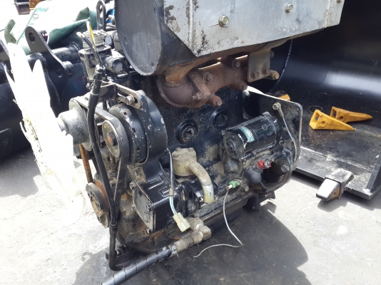 ขาย เครื่องยนต์ รถขุดเล็ก YANMAR รุ่น 3TN84 มือสองญี่ปุ่น