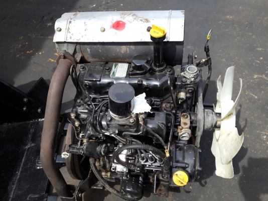ขาย เครื่องยนต์ รถขุดเล็ก YANMAR รุ่น 3TN84 มือสองญี่ปุ่น