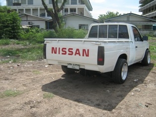 ขายnissanbigm 4 ขอ