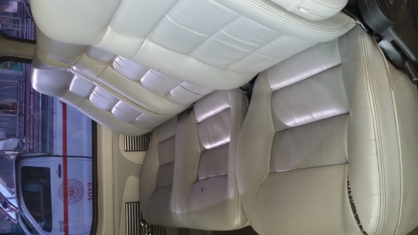 ขายเบาะหนัง 9 ที่นั่งสีเทา ขายเบาะหนัง 9 ที่นั่งสีเทา