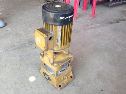 ขายปั้มน้ำแบบตั้ง แรงดันสูง Groundfos ขนาด 3/4 HP. 380 V สภาพสวย วิ่งนิ่ม พร้อมใช้งาน