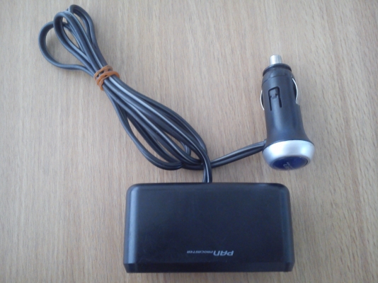 ช่องต่อไฟรถยนต์เสียบกับที่จุดบุหรี่ 3ช่อง ช่องต่อไฟรถยนต์เสียบกับที่จุดบุหรี่ 3ช่อง