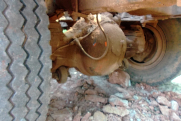 ขายด่วนรถสิบล้อหลงเทเลอร์ขึ้นแบคโฮPC200เครือง6D15