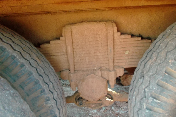 ขายด่วนรถสิบล้อหลงเทเลอร์ขึ้นแบคโฮPC200เครือง6D15