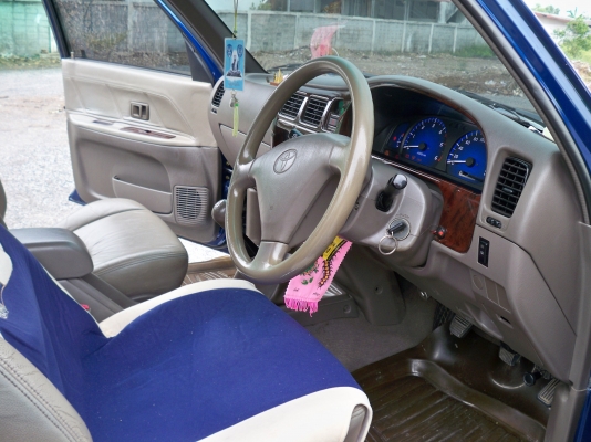 ขาย TOYOTA Sport cruicer 4 ประตู เครื่อง D4D ปี46