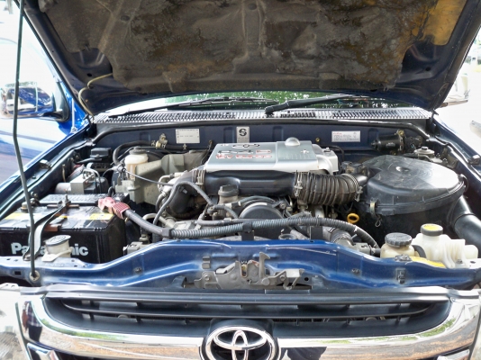 ขาย TOYOTA Sport cruicer 4 ประตู เครื่อง D4D ปี46