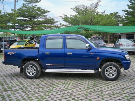 ขาย TOYOTA Sport cruicer 4 ประตู เครื่อง D4D ปี46