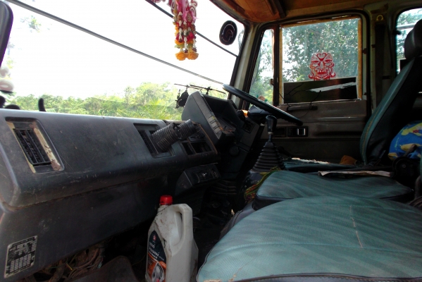 ขายด่วนรถ6ล้อดรั้มร้อกกี้เครือง175แรงม้ารถประกอบยาง900