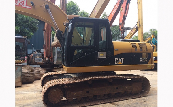 รถแบคโฮมือสอง CAT 320D สภาพรถเยี่ยม 090-268-2646