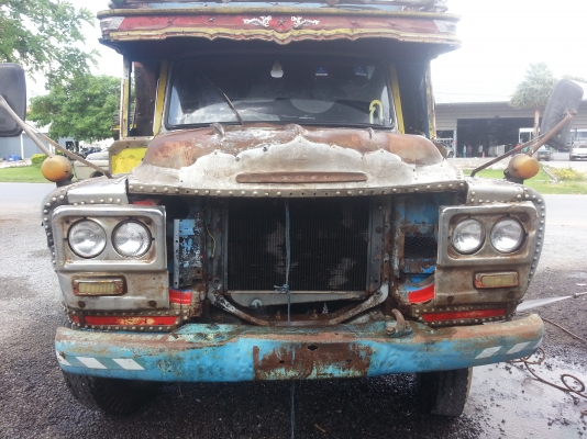 สิบล้อหัวยาว isuzu หางปลา ทะเบียนเต็ม เครื่อง 6BD1  165 แรง เบรคจิบฟี พวงมาลัยเพาเวอร์ เกียรล็อกเสื้อหลาย