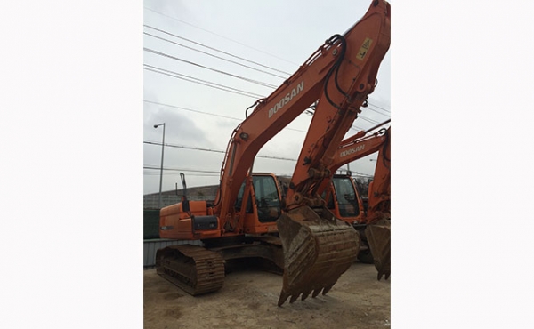 รถแบคโฮมือสอง DOOSAN DX55A สภาพรถเยี่ยม 090-268-2646