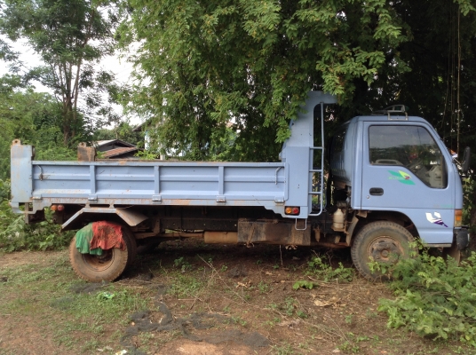 ขาย 6 ล้อดั้ม NPR66PX5 เครื่อง 4HF1 120 แรงม้าฝาขาว เกียร์ใหญ่ พวงมาลัยพาวเวอร์ คัสซีสวยตลอดเส้น ทะเบียนพร้อมโอน