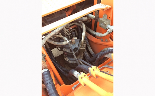 รถแบคโฮมือสอง DOOSAN-DX220LC สภาพรถเยี่ยม 090-268-2646