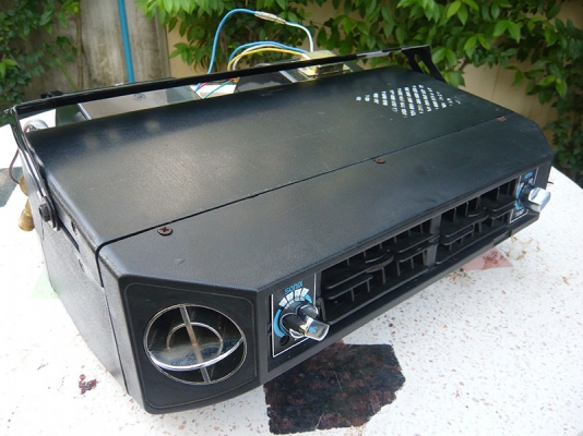 ขายตู้แอร์แขวนหน้าปรับได้แบบสองช่องมีช่องลมเสริม