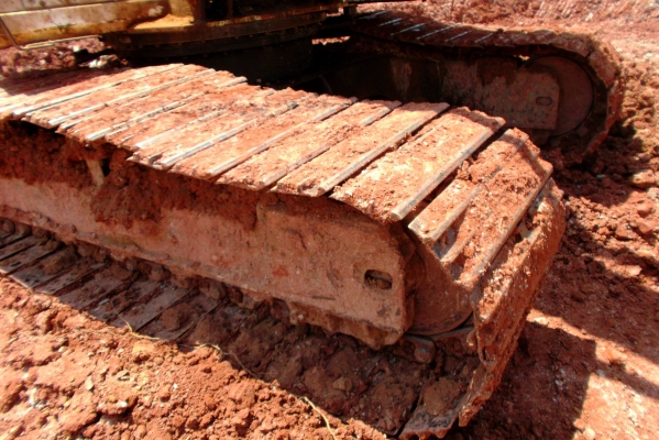 ขายด่วนแบคโฮเอฟทู2.8รถทํางานทุกวันไมมีโหลดโช่ดีตัวเดินดี