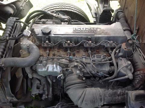 ขายด่วน!! ISUZU4ล้อ ป้ายเล็ก120แรงพร้อมลิฟยกของ