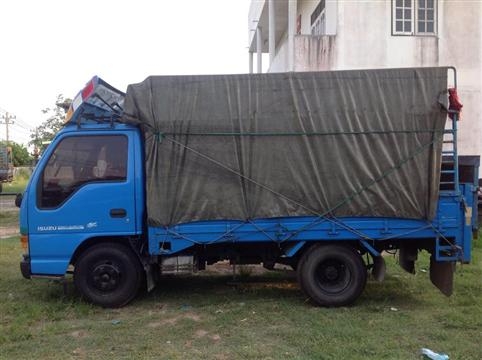 ขายด่วน!! ISUZU4ล้อ ป้ายเล็ก120แรงพร้อมลิฟยกของ