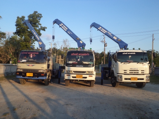 แก้วมณี ทรานสปอร์ต รถเฮี๊ยบรับจ้างชลบุรี 3 - 5 ตัน โทร.081-9833839 แก้วมณี ทรานสปอร์ต รถเฮี๊ยบรับจ้างชลบุรี 3 - 5 ตัน โทร.081-9833839