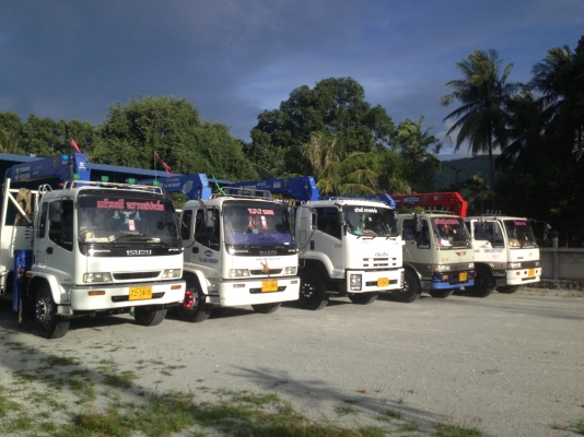 แก้วมณี ทรานสปอร์ต รถเฮี๊ยบรับจ้างชลบุรี 3 - 5 ตัน โทร.081-9833839 แก้วมณี ทรานสปอร์ต รถเฮี๊ยบรับจ้างชลบุรี 3 - 5 ตัน โทร.081-9833839