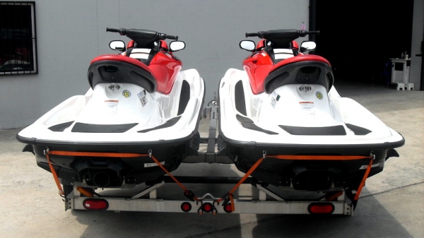 ขาย JETSKI HONDA AQUATRAX F-12X ทั้งเซ็ท 2 ลำพร้อมเทรเลอร์ลาก ราคา 580000