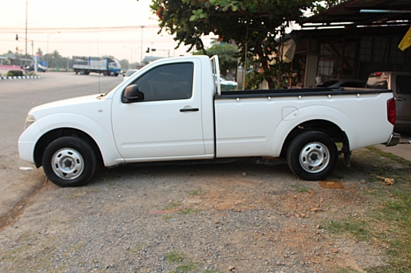 NISSAN NAVARA 2.5 ปี2009 ตอนเดียว รถบ้านแท้ สวยสุดๆ 320000
