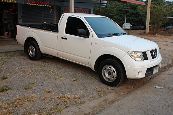 NISSAN NAVARA 2.5 ปี2009 ตอนเดียว รถบ้านแท้ สวยสุดๆ 320000