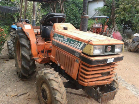 ขายรถไถ KUBOTA L1-22   2เพลา 22แรง  เครื่องยนต์ไดเร็ก 3สูบ