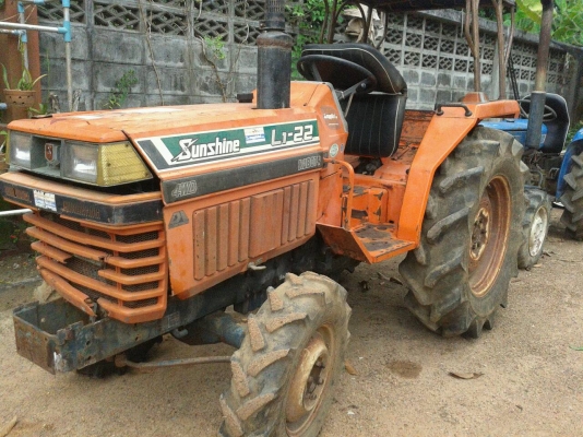 ขายรถไถ KUBOTA L1-22   2เพลา 22แรง  เครื่องยนต์ไดเร็ก 3สูบ
