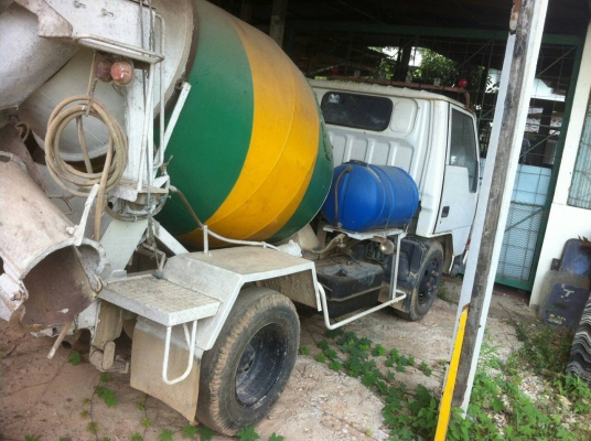 รถโม่ปูน6ล้อ รถโม่ปูน6ล้อ