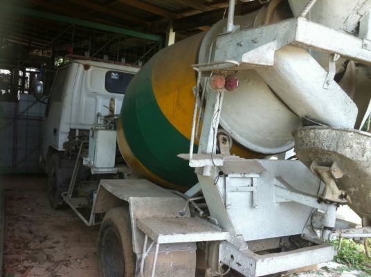 รถโม่ปูน6ล้อ รถโม่ปูน6ล้อ