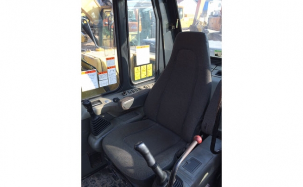 รถแบคโฮมือสอง KOMATSU PC120 สภาพรถเยี่ยม 090-268-2646