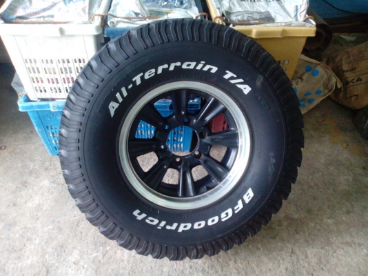 ขายยาง BF all 32/11.5/15 พร้อมแม็กJapan สวยๆครับ