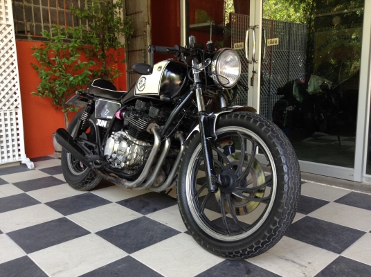 Yamaha xj400 cafe' สำเนาทะเบียน