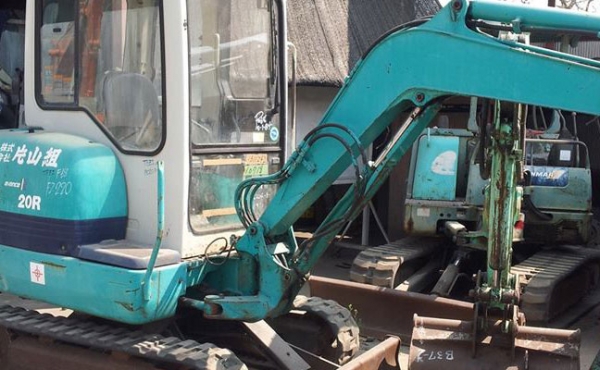 รถแบคโฮมือสอง KOMATSU 20R สภาพรถเยี่ยม 090-268-2646