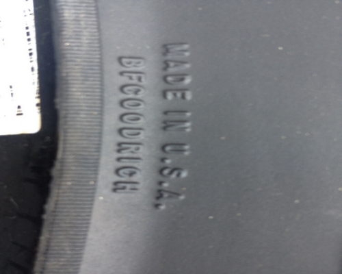 ขายยาง BF goodrich 265/75R16 ราคาเส้นละ 9000 บาท