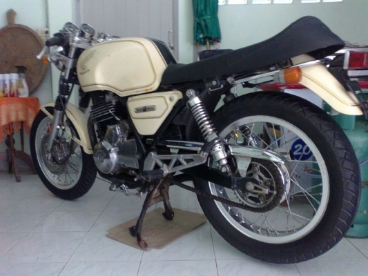 ขายGB400 อินวอย-สพม ตัวจิง สภาพพร้อมออกทิป ขายGB400 อินวอย-สพม ตัวจิง สภาพพร้อมออกทิป