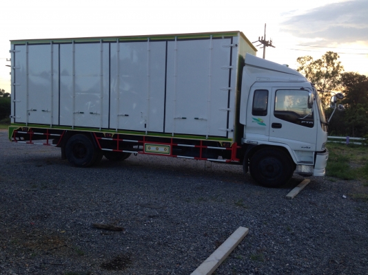 ขาย195 รถ6ล้อ ตู้10บาน7.20 สภาพพร้อมใช้ ขาย195 รถ6ล้อ ตู้10บาน7.20 สภาพพร้อมใช้