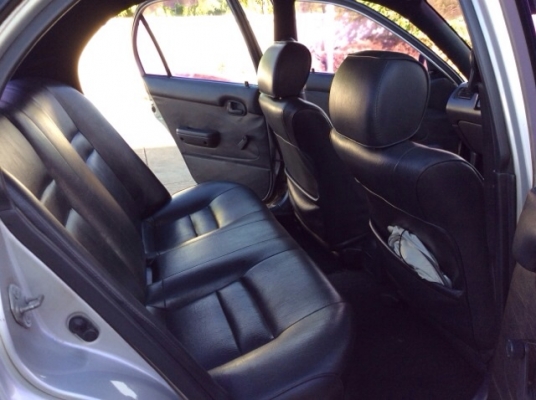 ขายรถ โตโยต้า โคโรล่า สามห่วง ปี 94 เครื่อง 1.3 หัวฉีด เกียร์ธรรมดา ภายในเบาะหนัง แอร์เย็นฉ่ำ ตัวถังเดิมมากๆๆ ไม่มีชน สีเต็มเงา คู่มือครบ เครื่องมือเดิมจากป้ายแดง รถขับดีครับ พร้อมใช้ครับ มือเดียวป้ายแดง