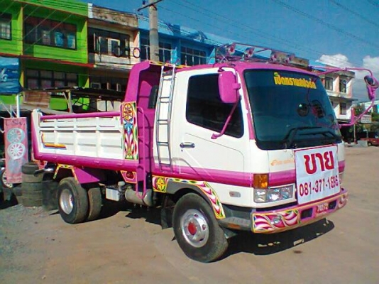 ขายหกล้อมือหนึ่ง  MITSUBISHI 210