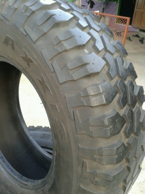 ขายยาง Mud 235/85R16 (32หน้าแคบ)