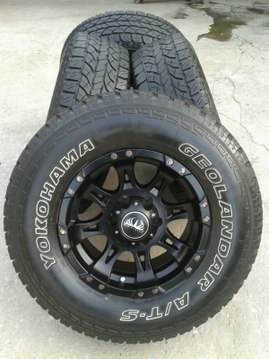 ขายยาง All 265 สวยๆ พร้อมล้อสวยๆโหดๆครับ