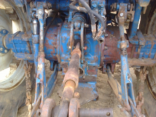 ขายฟอร์ด  7910  ZF  สองเภา  6  สูบดันหน้าผานสาม   ไม่มีทะเบียน   พร้อมใช้งาน