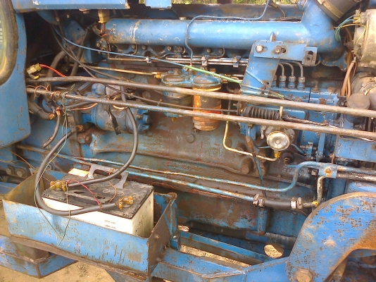 ขายฟอร์ด  7910  ZF  สองเภา  6  สูบดันหน้าผานสาม   ไม่มีทะเบียน   พร้อมใช้งาน