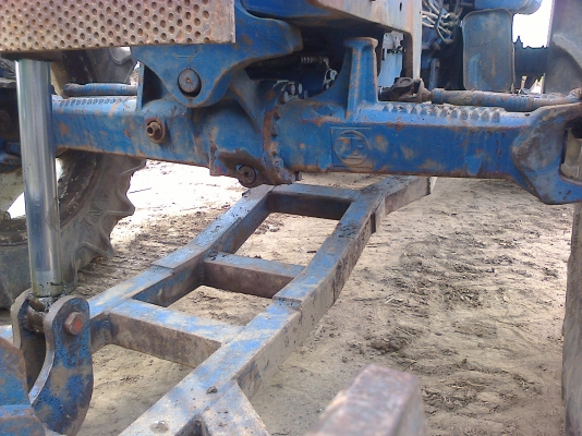 ขายฟอร์ด  7910  ZF  สองเภา  6  สูบดันหน้าผานสาม   ไม่มีทะเบียน   พร้อมใช้งาน